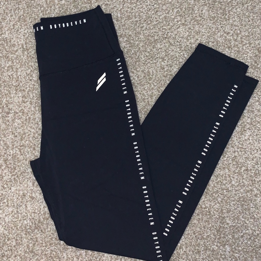 DoYouEven Leggings- Black with writing on sides-Size Large